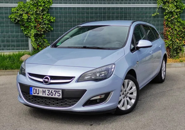 mazowieckie Opel Astra cena 26999 przebieg: 184000, rok produkcji 2013 z Warszawa